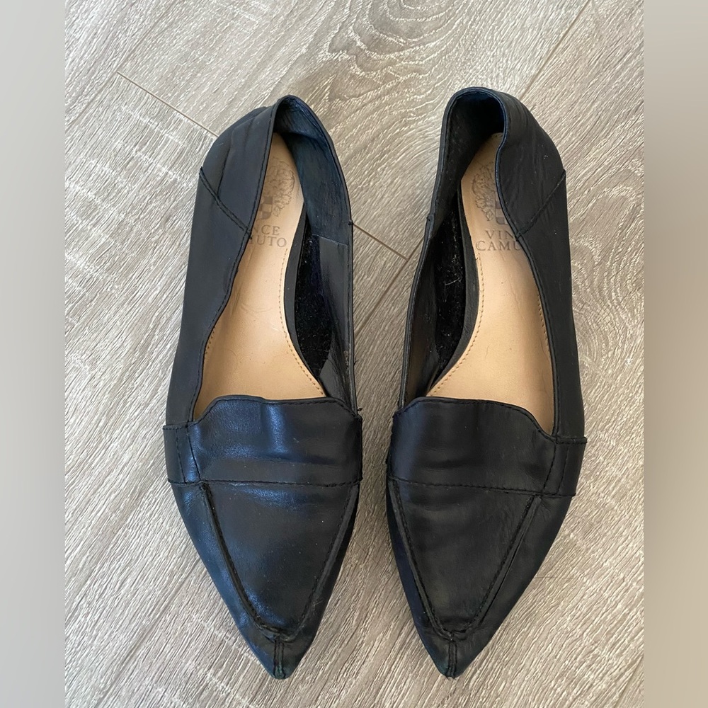 Vince Camuto Black leather loafers #loafers